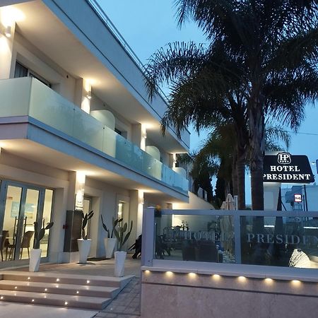 Hotel Presidente Porto Cesareo Esterno foto