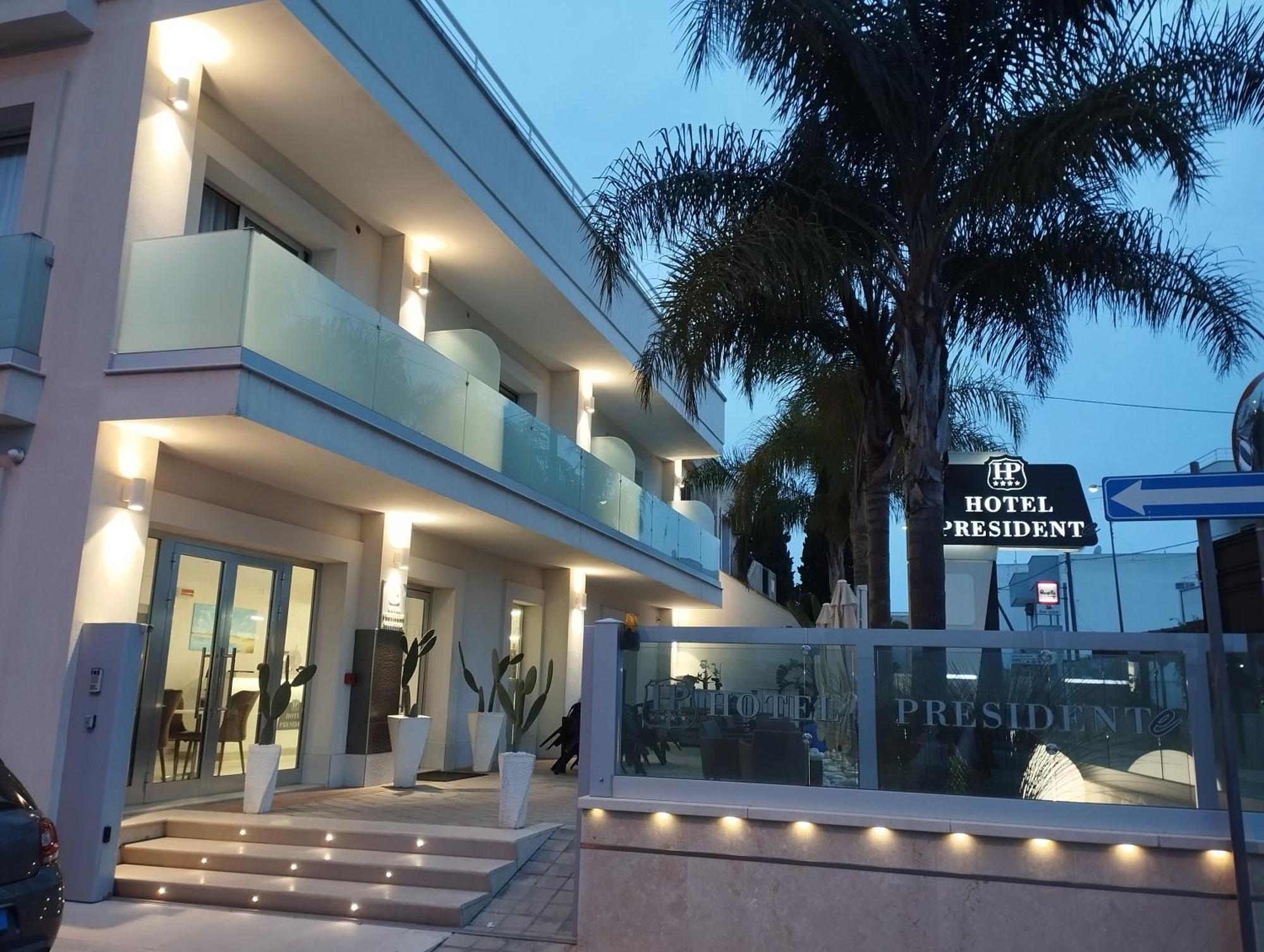 Hotel Presidente Porto Cesareo Esterno foto
